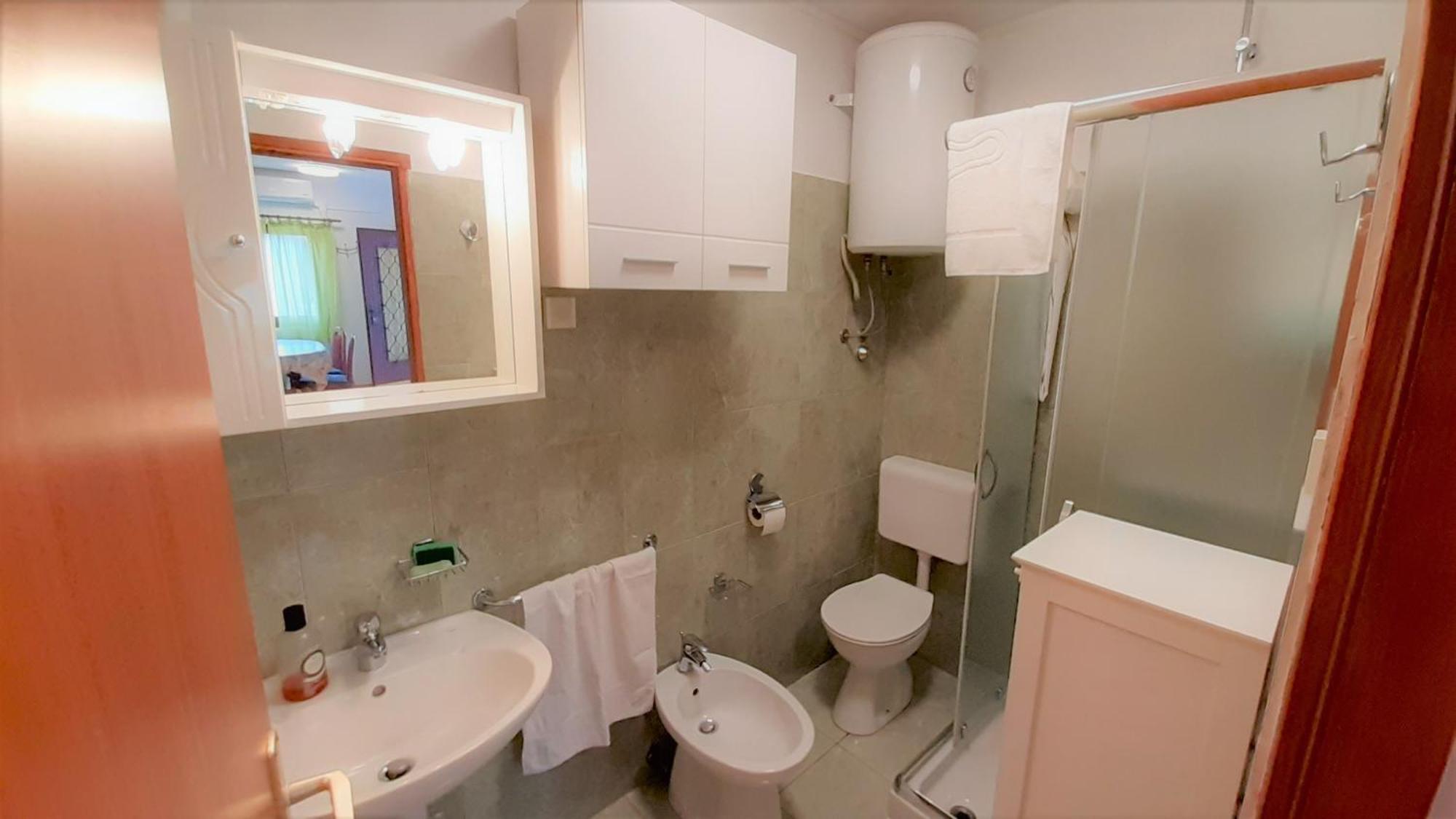 Apartments Nadia Sokolic Nerezine Cameră foto